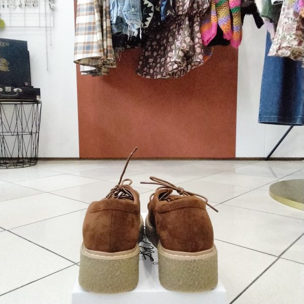Mocassins en daim camel Chaussures & Accessoires Mademoiselle Hélène Mocassins en daim camel Chaussures & Accessoires Mademoiselle Hélène