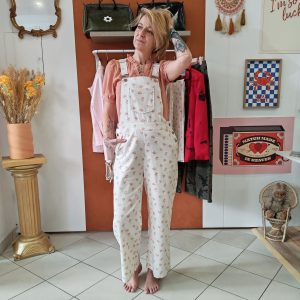 Salopette fleurie beige tendance