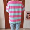 T-shirt rayé coloré loose Les hauts Mademoiselle Hélène T-shirt rayé coloré loose. T-shirt rayé Coupe loose Col rond Manches courtes Matière douce et agréable Rayures colorées Plusieurs coloris disponibles Taille unique (convient du 34 au 42) Longueur 55 cm Disponible en boutique et en ligne Livraison gratuite en France et en Belgique Retrait possible en boutique Les Curiosités à Arras Composition : 100% coton